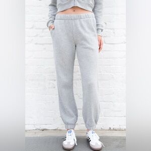 brandy melville heather grey rosa sweatpants